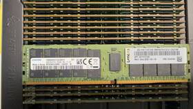 M393a8g40ab2-cwe Lenovo 4x77a12189 02jg184 64gb 2rx4 Pc4-3200aa Rdimm