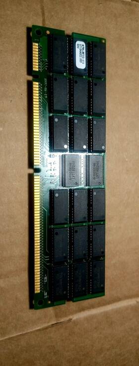 Mt36ld872g-6x Micron 64 Mb Edo Ecc Buffered 60ns 3.3v 168 Pin Dimm Module