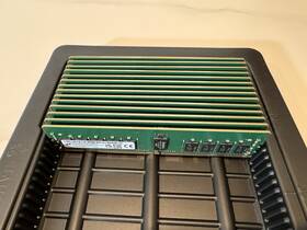 Micron Mta18asf4g72pz-3g2f1 Lot Of 14 32gb Ddr4-3200 Ecc Rdimm 1rx4 Pc4-3200aa Mta18asf4g72pz-3g2