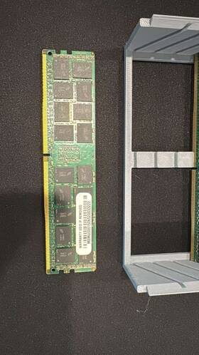 Micron Mta36asf2g72pz-2g1a21g 16gb 2rx4