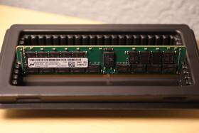 Mta36asf4g72pz-3g2eyestg Micron 32gb 2rx4 Pc4-3200 Ddr4 Ecc Rdimm Ram Eng Sample