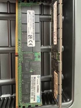 Micron Mta72ass8g72lz-2g3a1p1 Lot Of 2 128gb - 64gb 4drx4 Pc4-2400t-leb-11