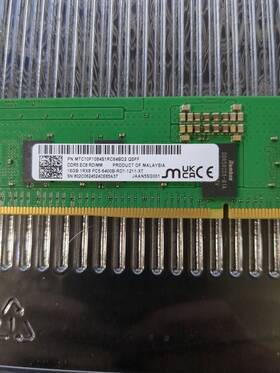 Mtc10f1084s1rc64bd2 Micron 16gb Pc5-51200 Ddr5-6400mhz Ecc Rdimm 1rx8 Memory
