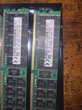 Hmaa8gl7cpr4n-xn Ram Sk Hynix 64g 4drx4 3200mhz Ecc Ddr4 Lrdimm Server Memory Used