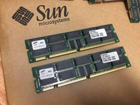 Kmm372f1680dj0-c50 Samsung Edo Dimm Ecc&buffer 168pin 50ns . Test-pass